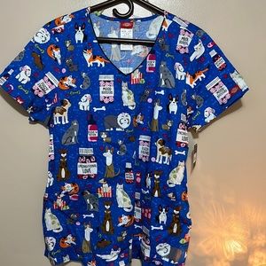 Pet lover Scrub top NWT print design with Cats & Dogs